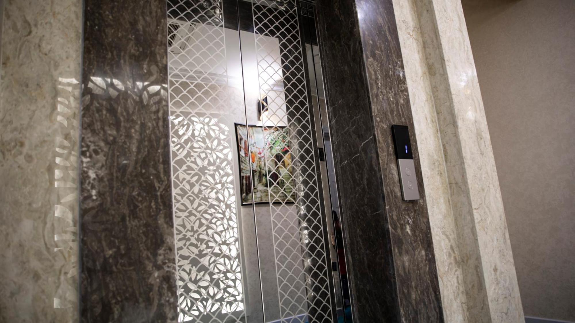 Essam Deluxe Hotel Баку Экстерьер фото