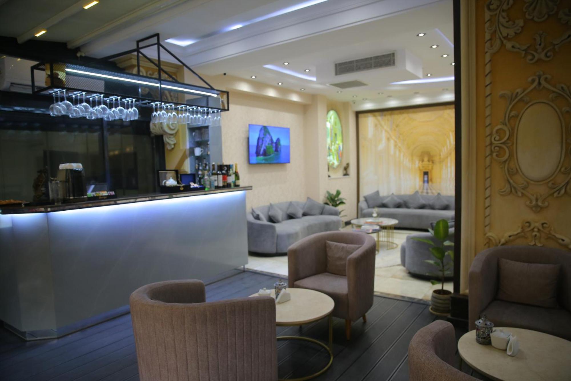 Essam Deluxe Hotel Баку Экстерьер фото
